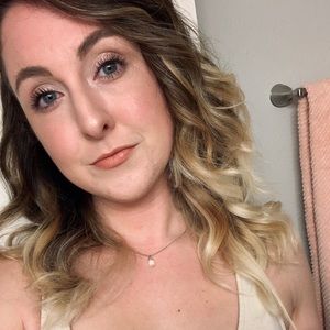 Meet your Posher, Hailey